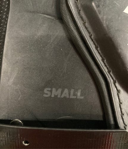 Used Small Xenith Flyte Shoulder Pads