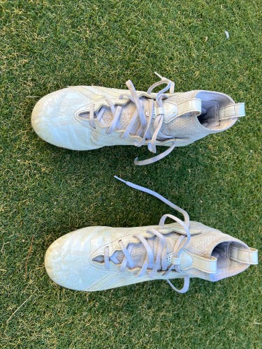 Unisex Molded Cleats Mid Top Freak