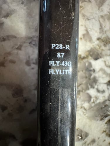 Senior Right Handed 87 Flex P28 Pro Stock Vapor FlyLite Hockey Stick