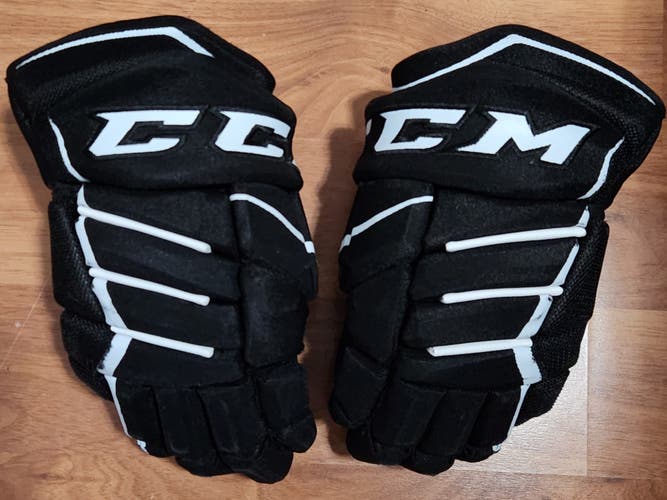 Used CCM JetSpeed FT370 Gloves 12"