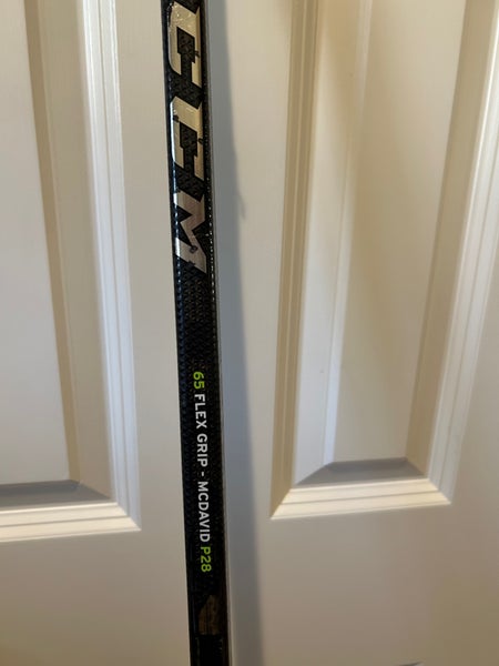 Intermediate Used Right Handed CCM RibCor Trigger2 PMT Hockey Stick P28