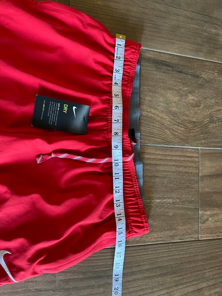 Y2K Nike ACG snow pants. Water resistant. High quality. Zip/snap