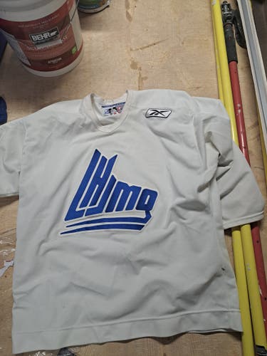 QMJHL Size 56 Men's Reebok Practice Jersey  w/socks