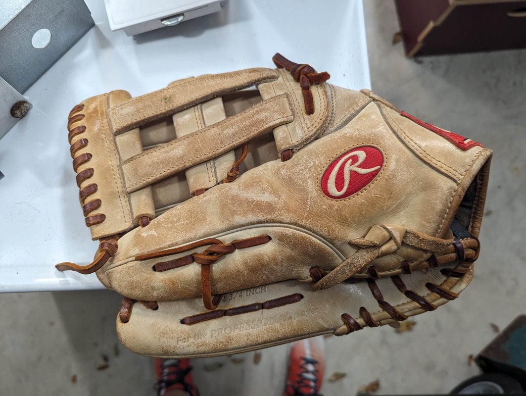 Left Hand Throw Rawlings Heart of the Hide Baseball Gloves & Mitts