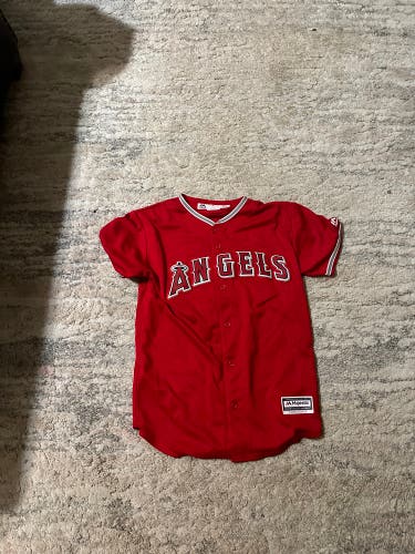 Red Used Kids Unisex Majestic Jersey