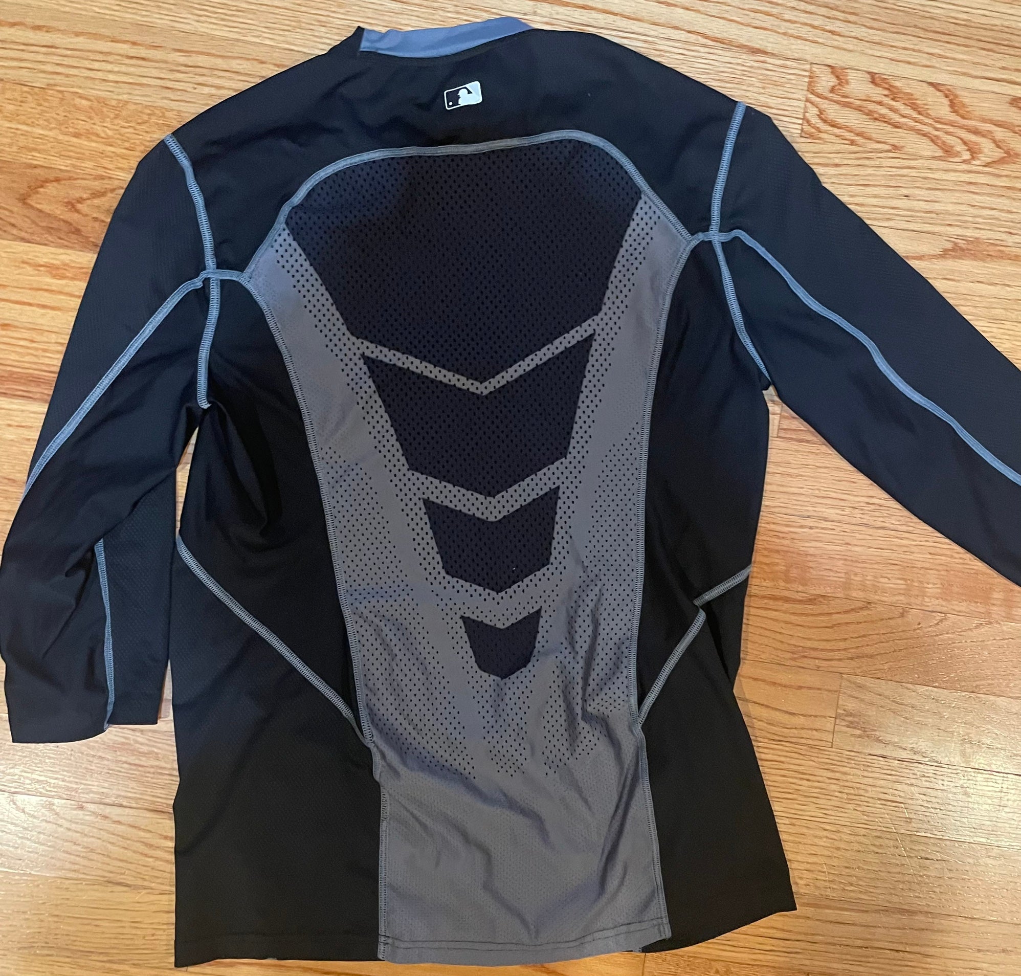 NY Yankees Black Hypercool Men's Medium Nike Pro Combat Shirt