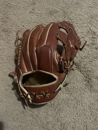 Infield 11.5" Pro Select Baseball Glove