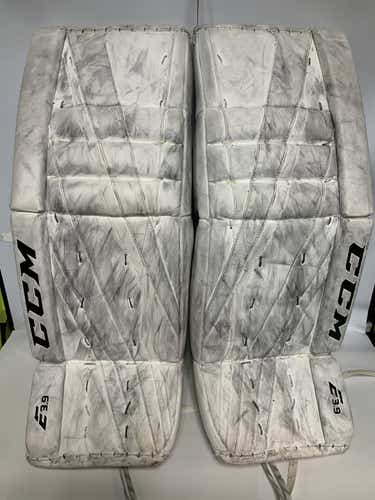 Used Ccm E3.9 32+1 32" Goalie Leg Pads