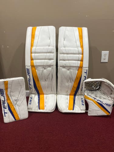 Buffalo Sabers 36+1 Pro Stock L12.2 Goalie Full Set Item#RTFSS