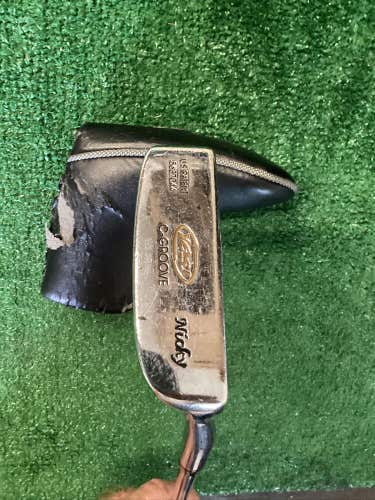Yes! C-Groove Nicky Putter 33” Inches