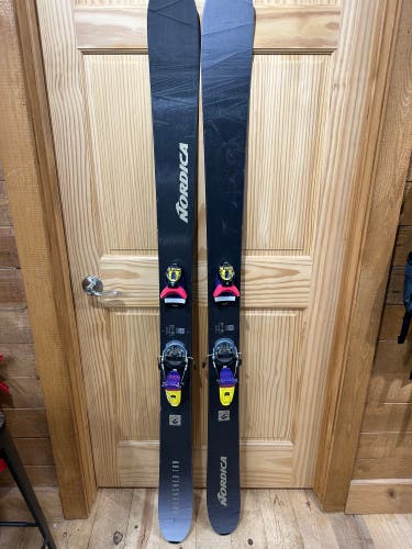 2023 Unleashed 108 Look Pivot 14