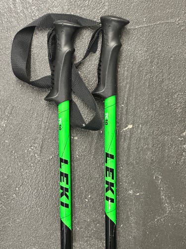 Used 44in (110cm) All Mountain Ski Poles