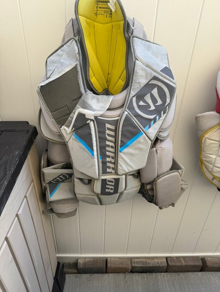 Medium Warrior Ritual G5 Goalie Chest Protector