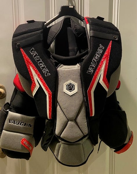 Used Small Vaughn SLR3 Pro Carbon Goalie Chest Protector