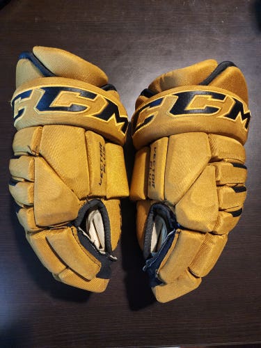 New CCM Vector Gloves 14"