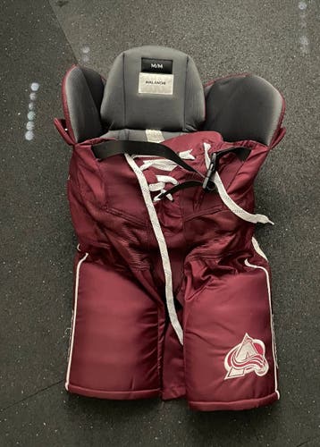 Bauer Nexus Custom Pro Colorado Avalanche reverse retro 1.0