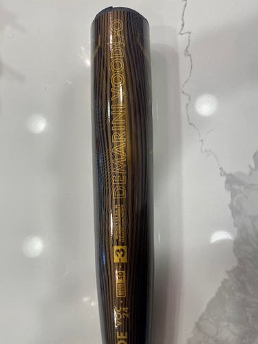 Almost BRAND NEW! 2024 DeMarini Voodoo BBCOR Certified (-3) 29 oz 32"