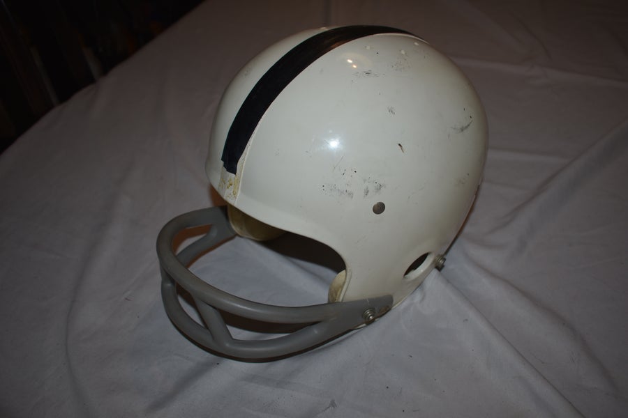 Wilson F2040 Vintage Youth Football Helmet