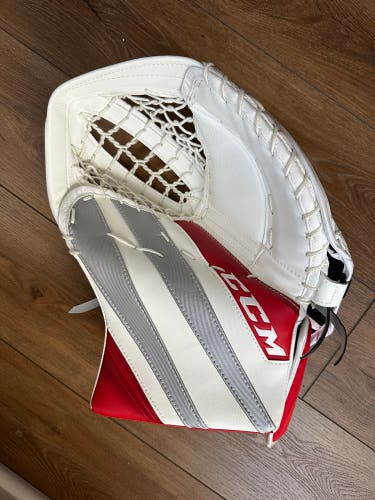 Brand New CCM EFlex 5 PRO Sr Catching Glove 600 Degree Pocket Game Ready White/Red/Silver WOW