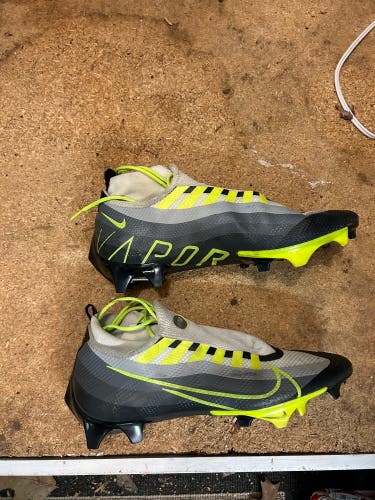Used Nike Vapor Edge Pro 360 Cleats