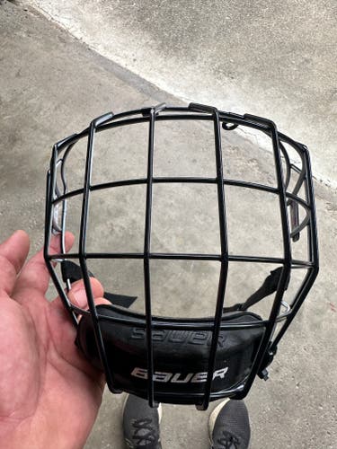 Used Medium Bauer Profile II Facemask Full Cage