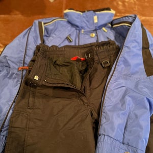 Women’s Ski outfit (size 8) jacket with black snow ski pants