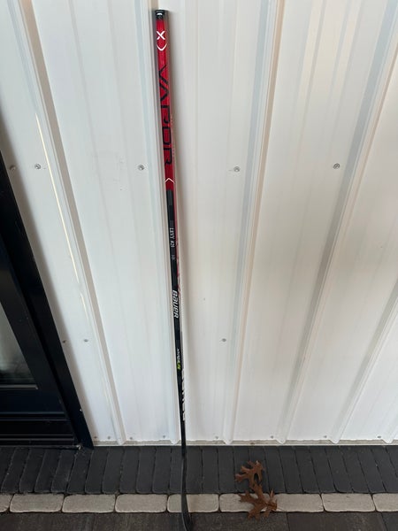 Intermediate Right Handed P28 Pro Stock Vapor Hyperlite Hockey Stick