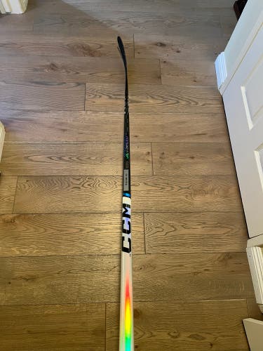 Used CCM Jetspeed FT6 Pro Right Handed 75 Flex P29 Hockey Stick Blue Edition