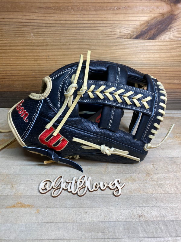 Wilson A2000 12" FP12 Softball Glove