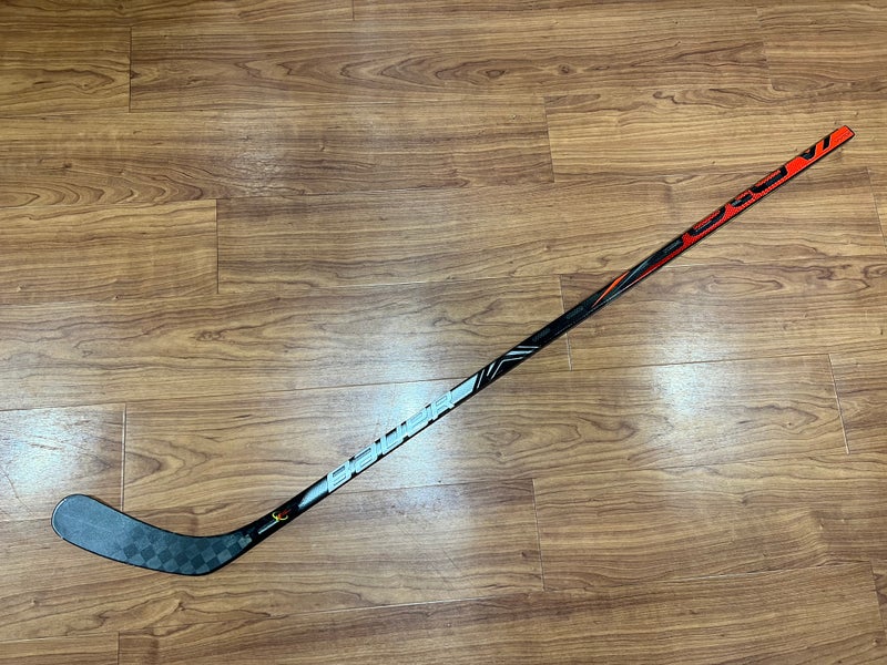 Refurbished- Pro Stock Senior Right Handed P92 Vapor FlyLite Hockey Stick