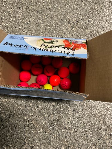 Used Volvik 15 Pack Pro Bismuth Balls Red And Others