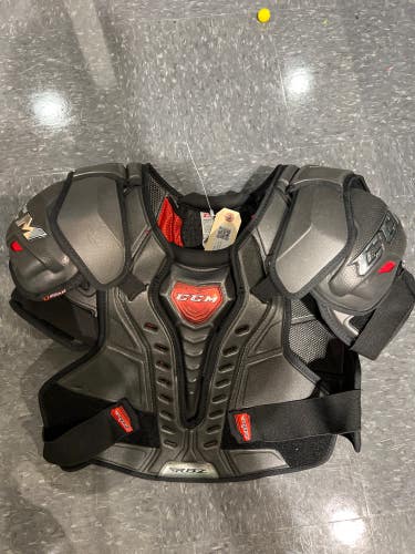 Senior Used XL CCM RBZ Shoulder Pads