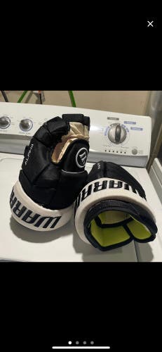 Used Warrior 13" Pro Stock Alpha DX prostock Gloves “used 5 Times”