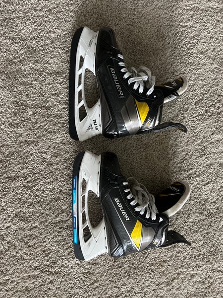 Used Bauer Size 8 Supreme 3S Pro Hockey Skates