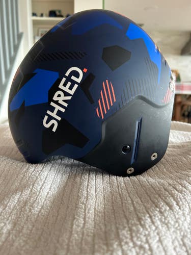 Unisex Used Medium/Large Shred Basher Ultimate Helmet FIS Legal