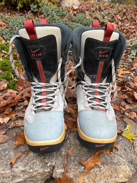 Nike snowboard boots sz 10 Used