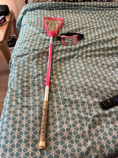 2 Complete Women’s Lacrosse Sticks STX Stick Complete, Brine Stick Complete And Goggles