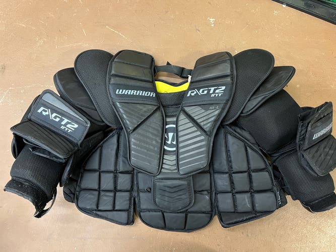 Warrior Ritual GT2 Goalie Chest Protector Intermediate Medium/Large - Very Good Condition