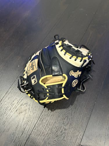 Catcher's 34" Heart of the Hide Baseball Glove