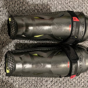 Used Bauer 12"  Vapor 3X Pro Shin Pads