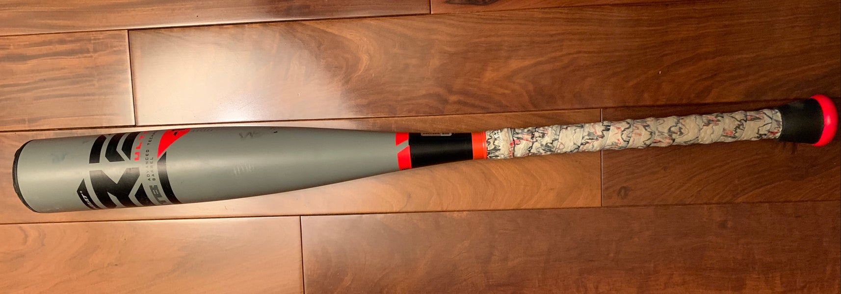 Used USSSA Certified 2023 Combat Composite B2 Ultra Bat (-10) 18 oz 28"