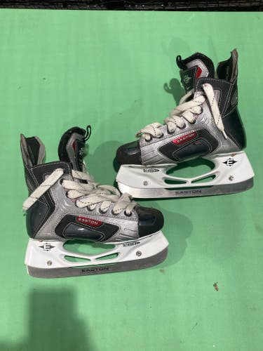 Used Junior Easton SE10 Hockey Skates 3.0D