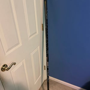 Senior Right Handed Mid Pattern  catalyst 9x3 Hockey Stick
