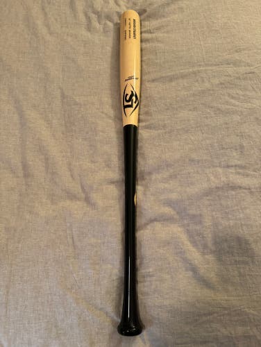 Pro Grade Louisville Slugger Wood Bat