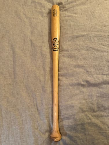 Pro Grade Dove Tail Wood Bat