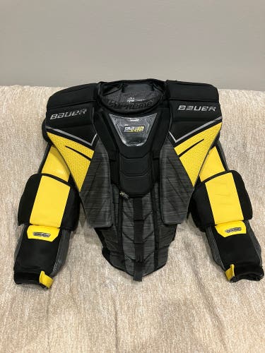 Used Large Bauer  Supreme UltraSonic Goalie Chest Protector