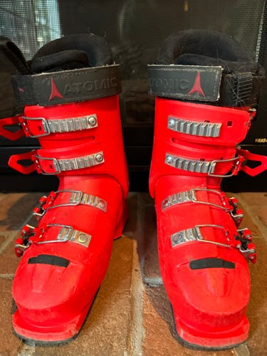 Used Kid's All Mountain Atomic Jr 60 Ski Boots