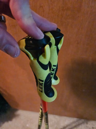 Used 36in (90cm) Leki World Cup Lite SL Ski Poles