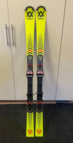 Völkl 150cm SL race skis