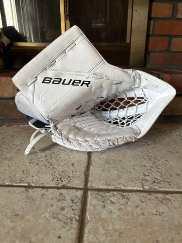 VERY LIGHTLY USED Bauer M5 Pro
